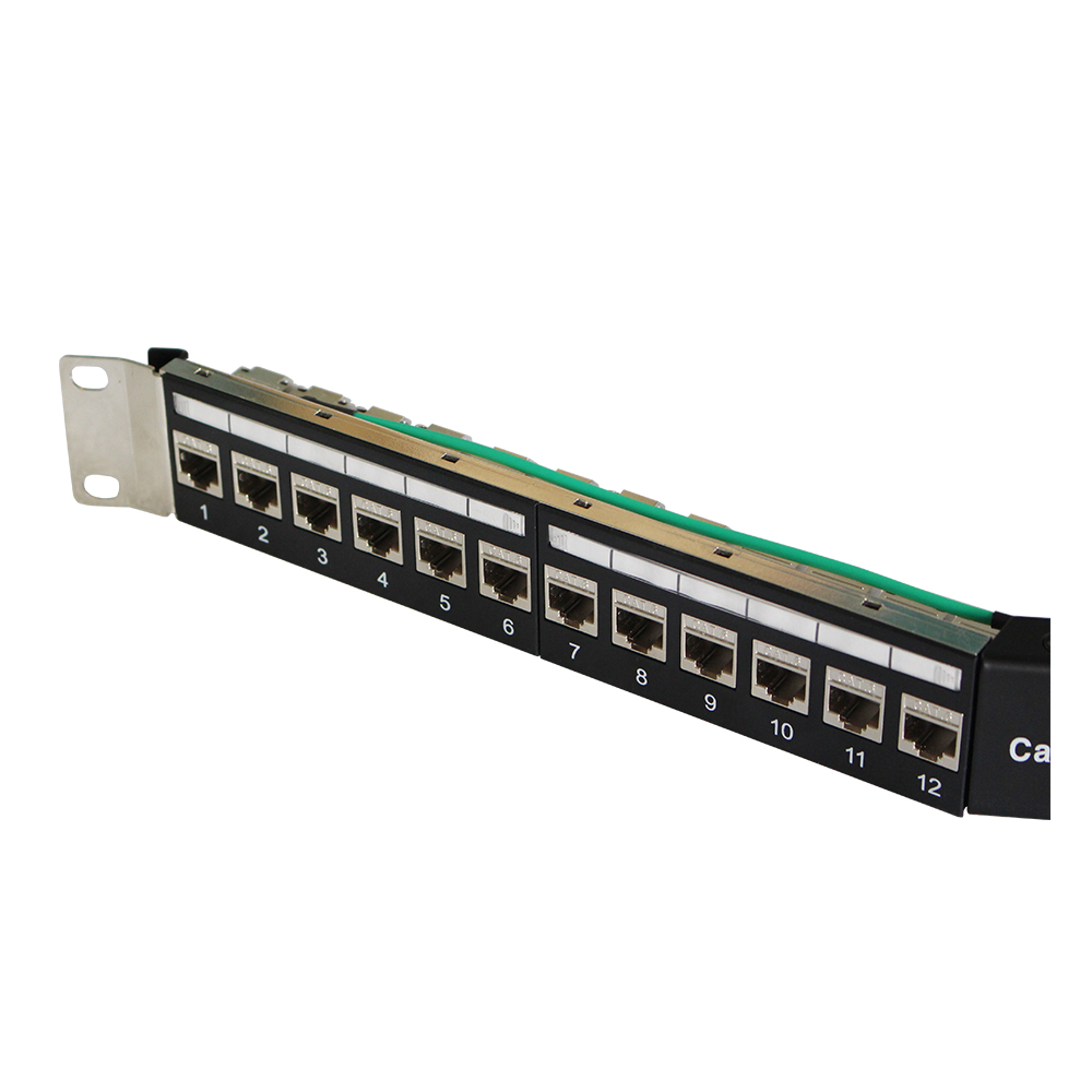  Panneau de brassage CAT6 coudé FTP 1U 24 ports avec prises sans outil