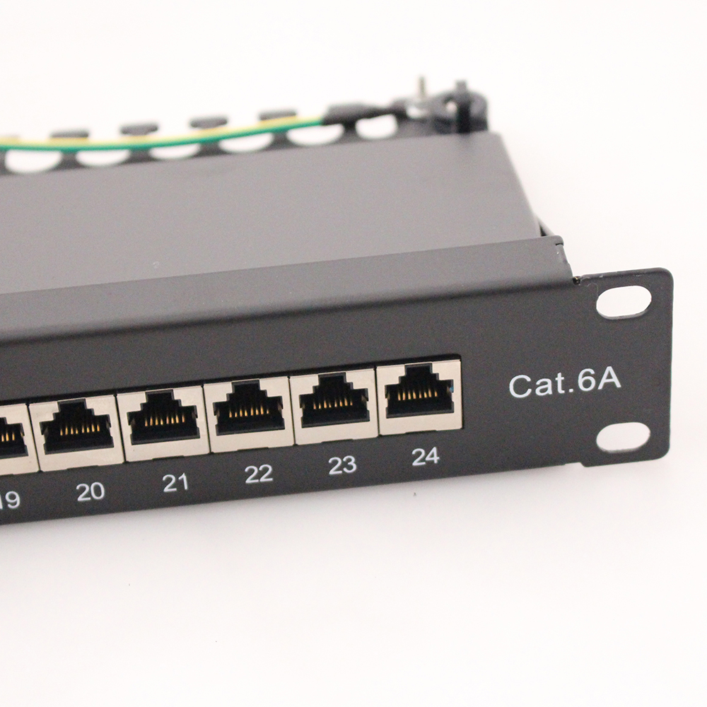 Panneau de brassage Cat6A FTP 24 ports