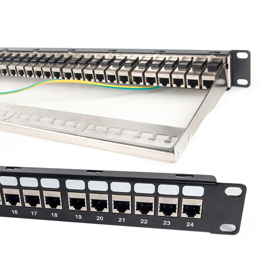 Panneau de brassage STP 24 ports 1U Cat6A | Panneau de coupleur en ligne RJ45 blindé 19 ' - WebiT