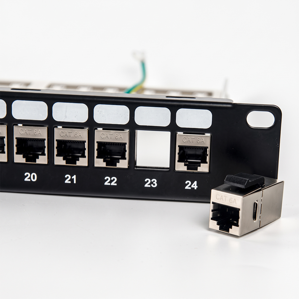 Panneau de brassage STP 24 ports 1U Cat6A | Panneau de coupleur en ligne RJ45 blindé 19 ' - WebiT
